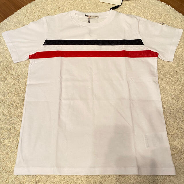 MONCLER(モンクレール)の【クゥちゃん 様専用】MONCLER ダブルストライプ Tシャツ ホワイト14Y レディースのトップス(Tシャツ(半袖/袖なし))の商品写真