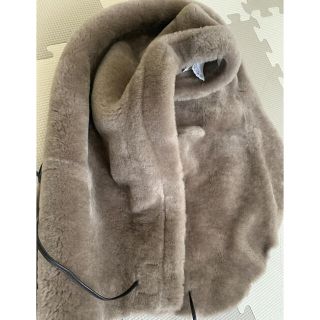 未使用　カールドノヒュー  ムートンファー ストール　lambskin