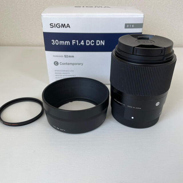 SIGMA(シグマ)の【おまけ】SIGMA 30mm F1.4 DC DN Sony Eマウント スマホ/家電/カメラのカメラ(レンズ(単焦点))の商品写真