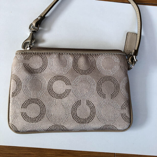 COACH(コーチ)のコーチ　ポーチ レディースのファッション小物(ポーチ)の商品写真