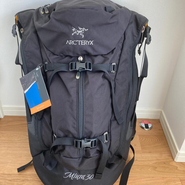 ARC'TERYX - 〔新品未使用激レア〕アークテリクス Miura30 黒 ARC'TERYX - 〔新品未使用激レア〕アークテリクス Miura30 黒