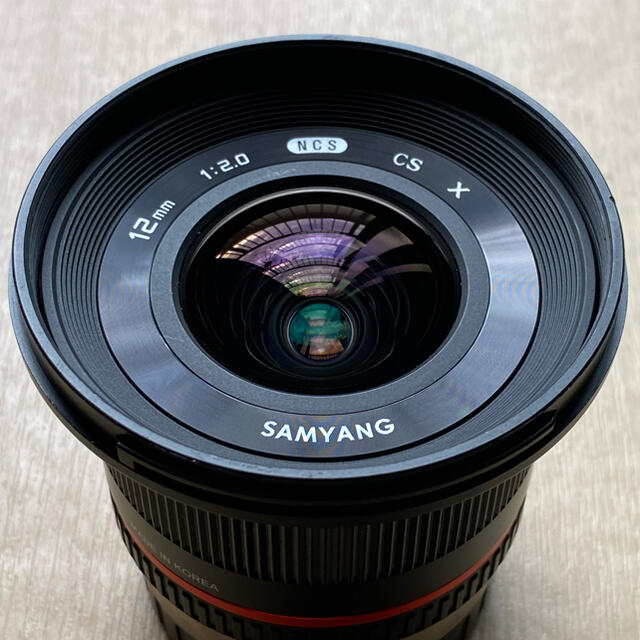 SAMYANG 12mm F2.0 NCS CS ブラック Xマウント スマホ/家電/カメラのカメラ(レンズ(単焦点))の商品写真