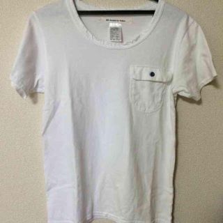 ヤエカ(YAECA)のEEL イール 陶器釦のポケT(Tシャツ(半袖/袖なし))