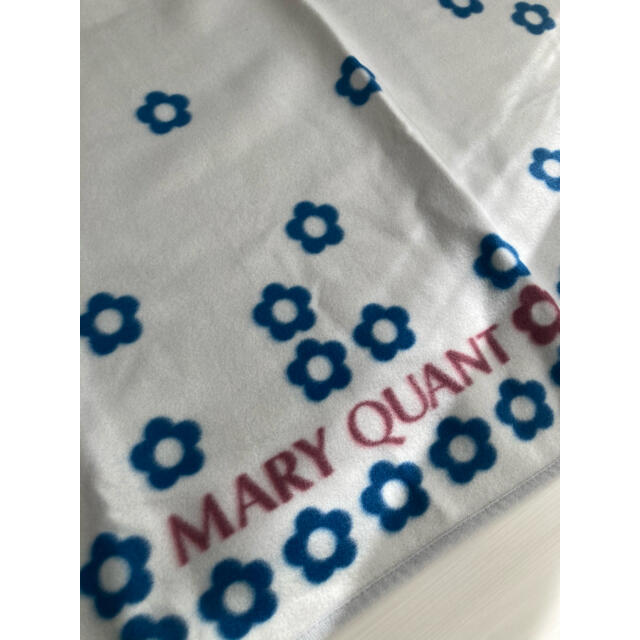 MARY QUANT(マリークワント)のマリークワント  フリースブランケット　新品未使用 キッズ/ベビー/マタニティのこども用ファッション小物(おくるみ/ブランケット)の商品写真