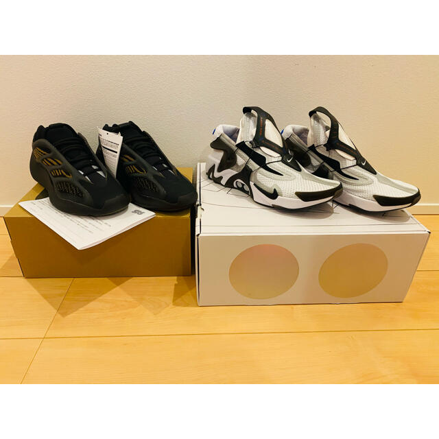 NIKE(ナイキ)の新品　Yeezy 700 &NIKE ADAPT HUARACHE 27.5㎝ メンズの靴/シューズ(スニーカー)の商品写真