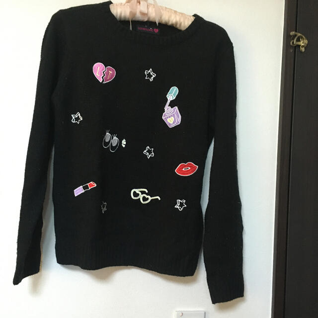 lovetoxic(ラブトキシック)のラブトキシック l サイズ　黒セーター　マネキュア刺繍 キッズ/ベビー/マタニティのキッズ服女の子用(90cm~)(ニット)の商品写真