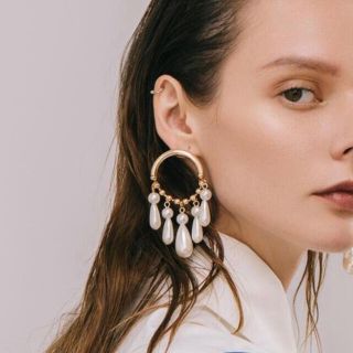 ザラ(ZARA)の再入荷！新品インポート♡ボリューム パール ゴールド 大ぶり ピアス(ピアス)