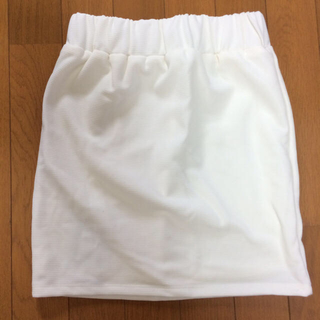 エモダ(EMODA)の新品タグ付 リブボーダータイトスカート♡(ミニスカート)