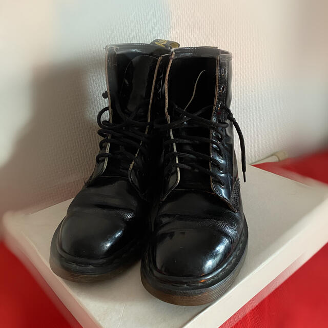 Dr.Martens(ドクターマーチン)のゆみさま専用！！ドクターマーチン　8ホール　ブーツ　エナメル　お買い得 レディースの靴/シューズ(ブーツ)の商品写真