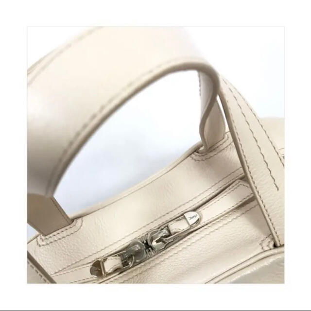 SAINT LAURENT - イブサンローラン バッグ リボンの通販 by SAINT LAURENT - イブサンローラン バッグ リボンの通販 by