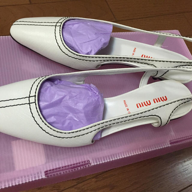 miumiu(ミュウミュウ)のmiumiu  可愛いパンプス レディースの靴/シューズ(サンダル)の商品写真