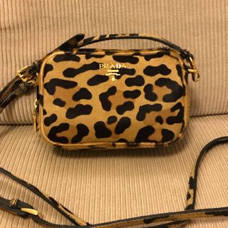 PRADA ハラコ レオパード柄ポシェット プラダ ミニバッグ 梨花 www ...