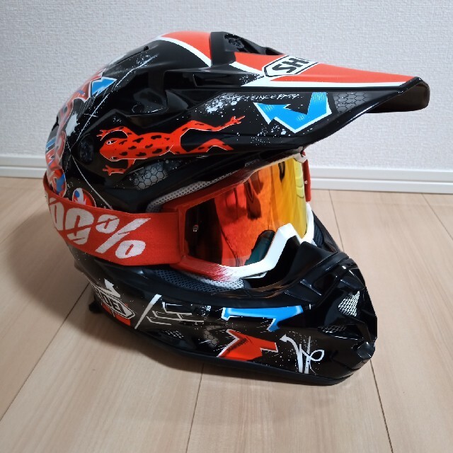 SHOEI VFX-W BARCIA ヘルメット | angeloawards.com