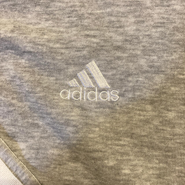 adidas(アディダス)のアディダス長袖シャツ レディースのトップス(Tシャツ(長袖/七分))の商品写真