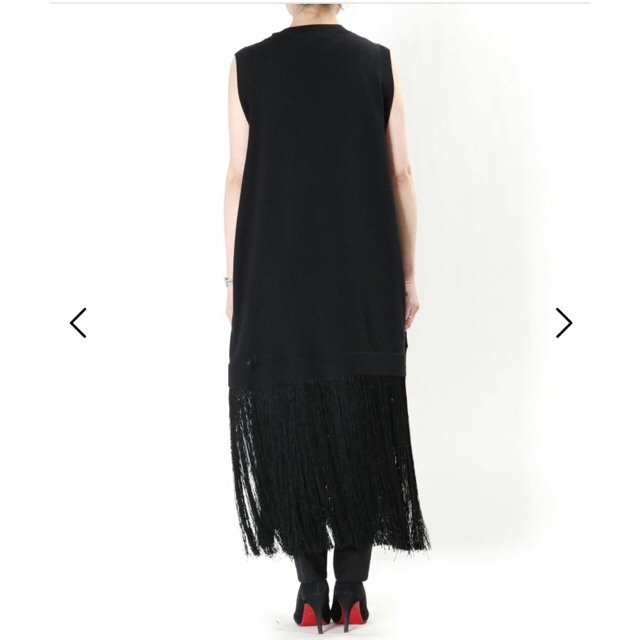 HYKE(ハイク)のHYKE FRINGED SWEATER DRESS新品 レディースのワンピース(ロングワンピース/マキシワンピース)の商品写真