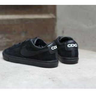 ブラックコムデギャルソン(BLACK COMME des GARCONS)の最強コラボ!コムデギャルソン×ナイキブレザーCDG高級スニーカー入手困難！(スニーカー)