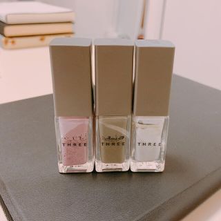 スリー(THREE)のTHREE ネイルカラー 3本セット(マニキュア)