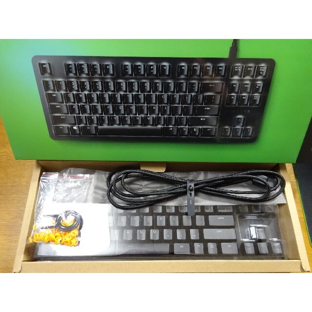 LAZER(レイザー)のRazer BlackWidow Lite Black US配列 スマホ/家電/カメラのPC/タブレット(PC周辺機器)の商品写真