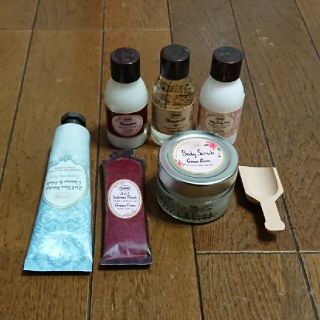 サボン(SABON)の【未使用品】SABON トラベルポーチ(サンプル/トライアルキット)