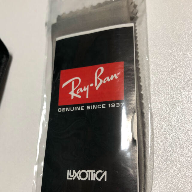 Ray-Ban(レイバン)のray-ban サングラスケース メンズのファッション小物(サングラス/メガネ)の商品写真