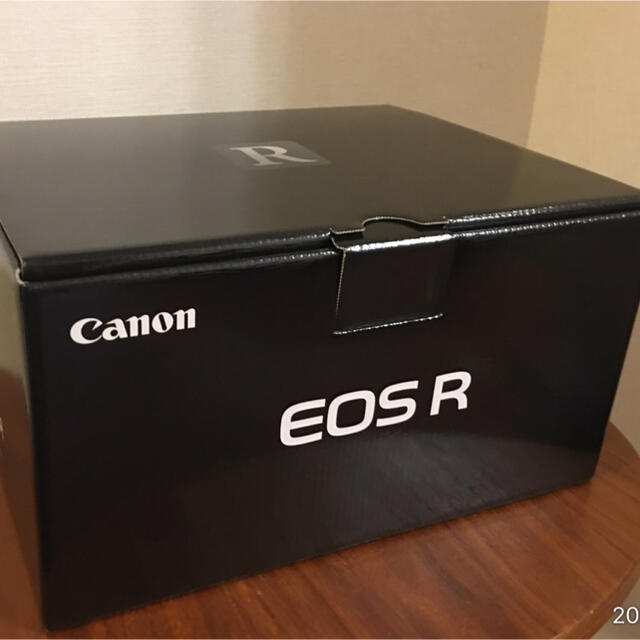 【新品未使用】キャノン ミラーレスカメラ  CANON EOS R ボディ