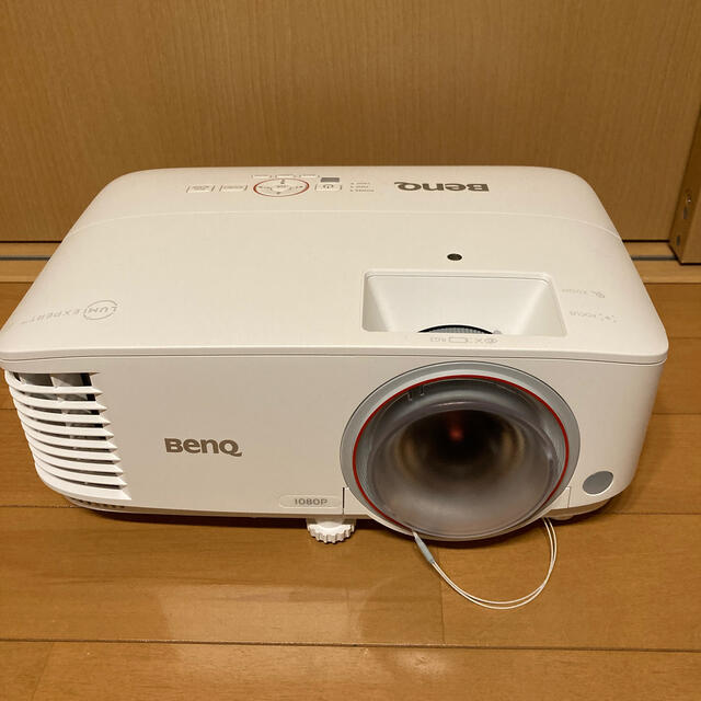 BenQ 短焦点プロジェクター TH671ST