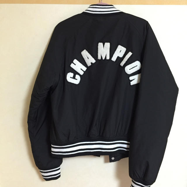 Champion(チャンピオン)のNanA様お取り置き レディースのジャケット/アウター(ブルゾン)の商品写真