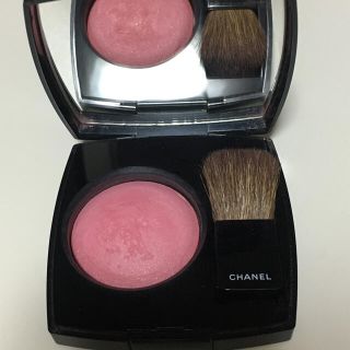 シャネル(CHANEL)のCHANELチーク　ジュコントラスト 64  ピンクエクスプローション(チーク)