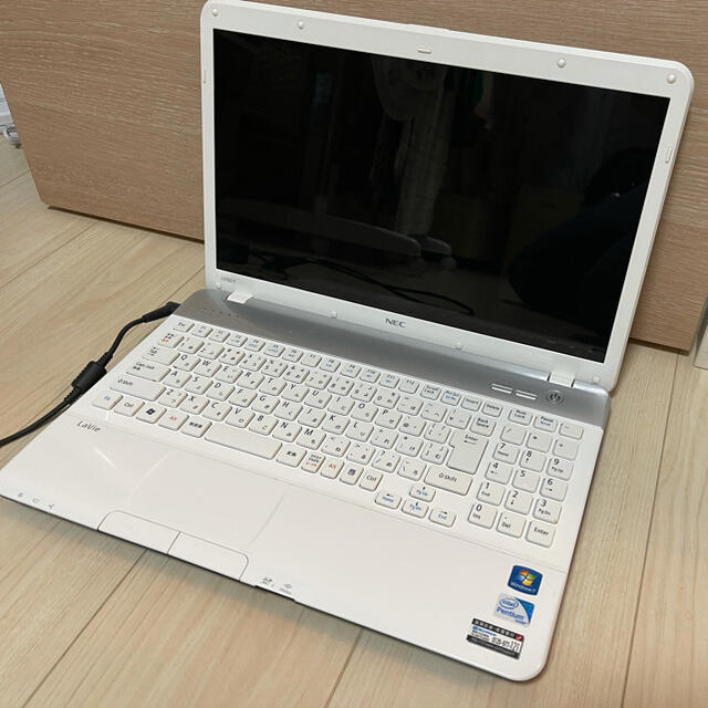 NEC(エヌイーシー)のNEC PC-LS150/F ホワイト スマホ/家電/カメラのPC/タブレット(ノートPC)の商品写真