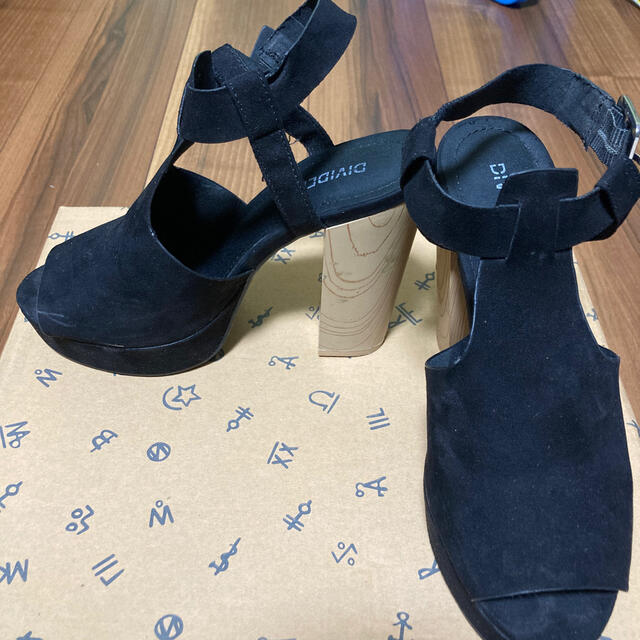 H&M(エイチアンドエム)の厚底サンダル レディースの靴/シューズ(サンダル)の商品写真