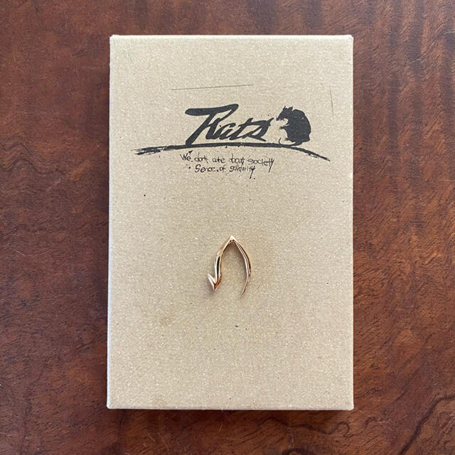 RATS - Rats ラッツ ピアス 1st ゴールド 未使用 ケース付きの RATS - Rats ラッツ ピアス 1st ゴールド 未使用 ケース付きの