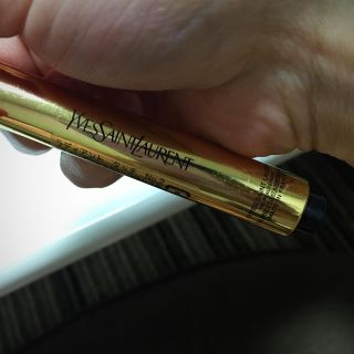 イヴサンローランボーテ(Yves Saint Laurent Beaute)のYSL ラディアントタッチ NO2(コンシーラー)