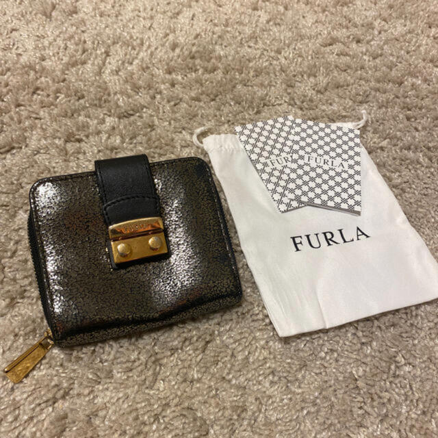 31日までお値下げ！FURLA 折りたたみ財布