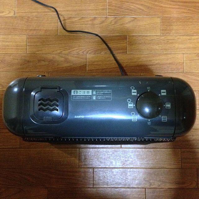 SANYO(サンヨー)のSANYO 加湿電気ストーブ R-S1100 動作品 三洋電機 スマホ/家電/カメラの冷暖房/空調(電気ヒーター)の商品写真