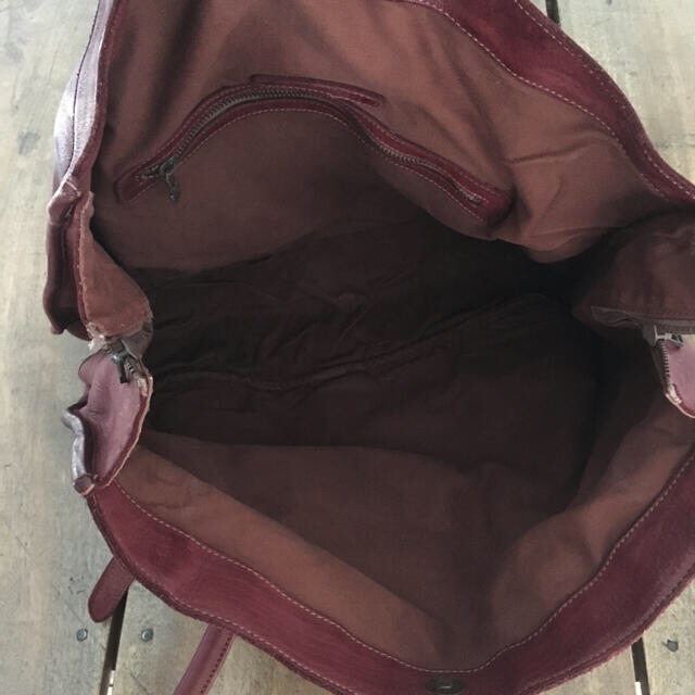nil admirari(ニルアドミラリ)のレザーバッグ ニルアドミラリ 鞄 ショルダーバッグ メンズのバッグ(ショルダーバッグ)の商品写真