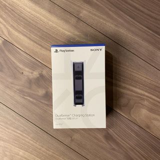 プランテーション(Plantation)のPlayStation5 DualSense充電スタンド　CFI-ZDS1(その他)