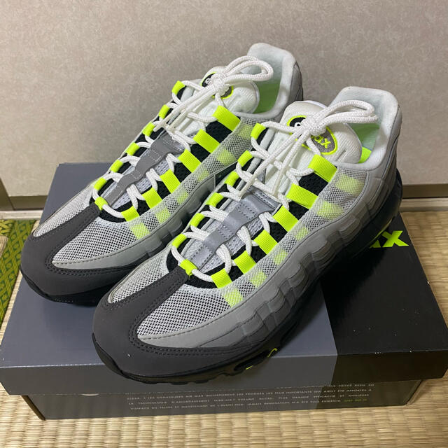 NIKE(ナイキ)のnike airmax 95 og イエローグラデ メンズの靴/シューズ(スニーカー)の商品写真