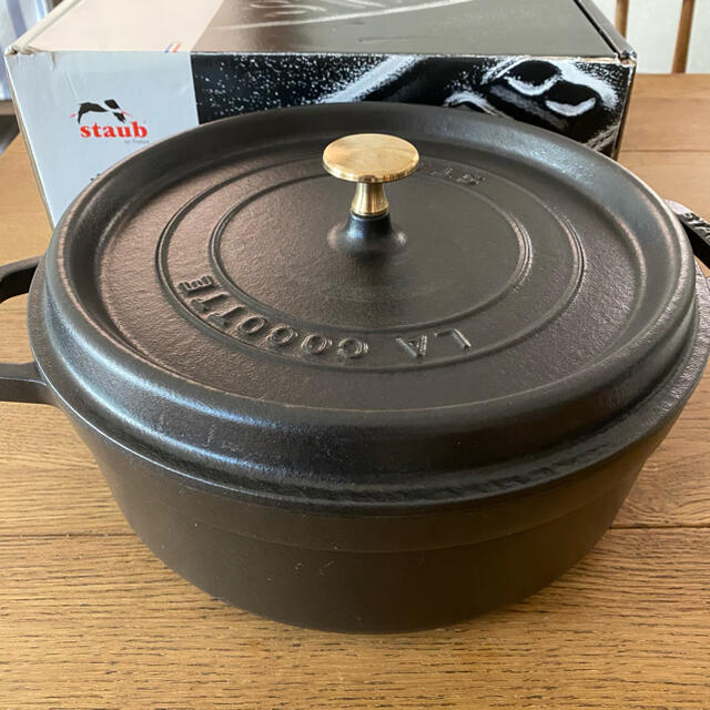 STAUB(ストウブ)のストウブ　シャロー　26cm インテリア/住まい/日用品のキッチン/食器(鍋/フライパン)の商品写真