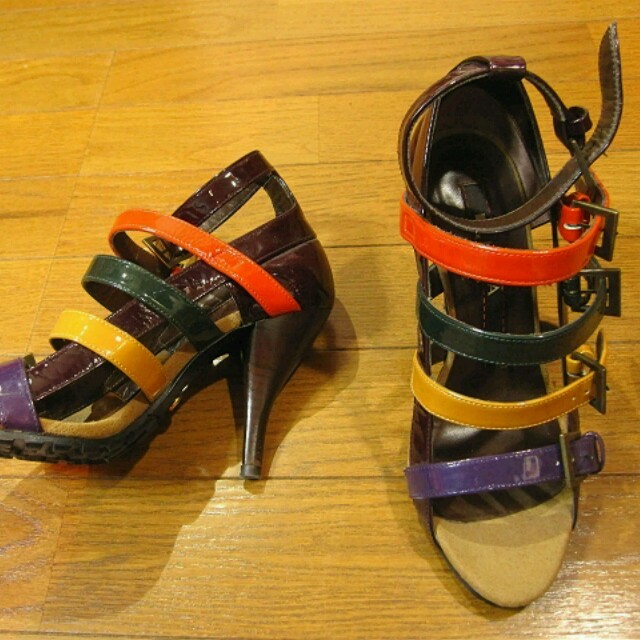 DIANA(ダイアナ)の美品！　23cm  ダイアナ　サンダル レディースの靴/シューズ(サンダル)の商品写真