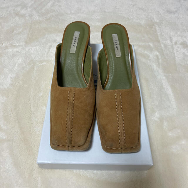 Ameri VINTAGE(アメリヴィンテージ)のSTITCH QUADRANGLE TOE MULE / アメリヴィンテージ レディースの靴/シューズ(ミュール)の商品写真