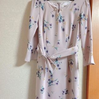 ミッシュマッシュ(MISCH MASCH)の（値下げ）ミッシュマッシュ 花柄ワンピース(ひざ丈ワンピース)