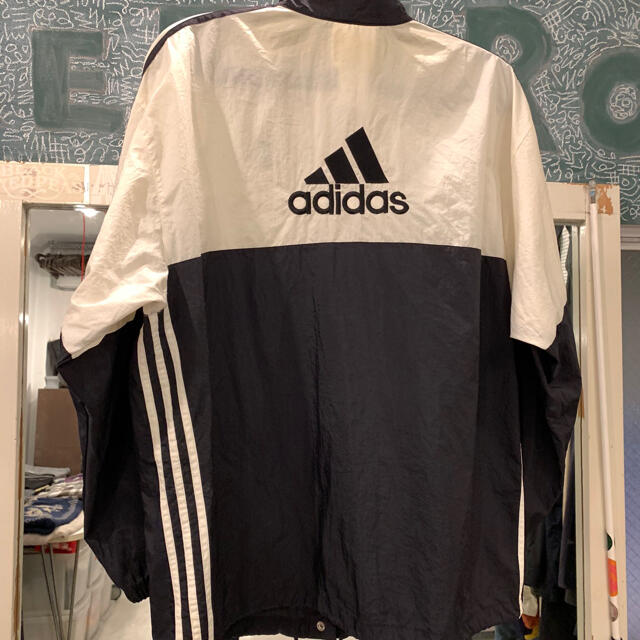 新品 XL 常田大希 adidas アディダス コーチジャケット 黒 白 ロゴ-