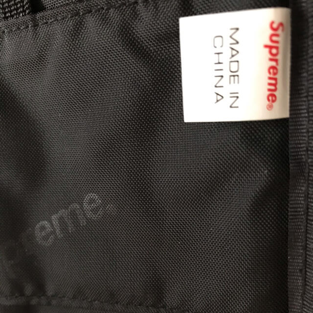 Supreme(シュプリーム)のSupreme small zip wallet ウォレット　シュプリーム メンズのファッション小物(折り財布)の商品写真