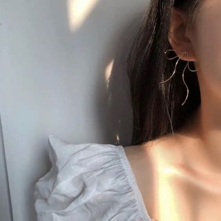 ザラ(ZARA)の〜 ribbon pierce 〜(ピアス)