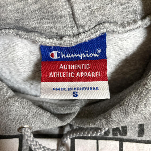 Champion(チャンピオン)のChampion NCAA volleyball パーカー　グレー　Sサイズ メンズのトップス(パーカー)の商品写真