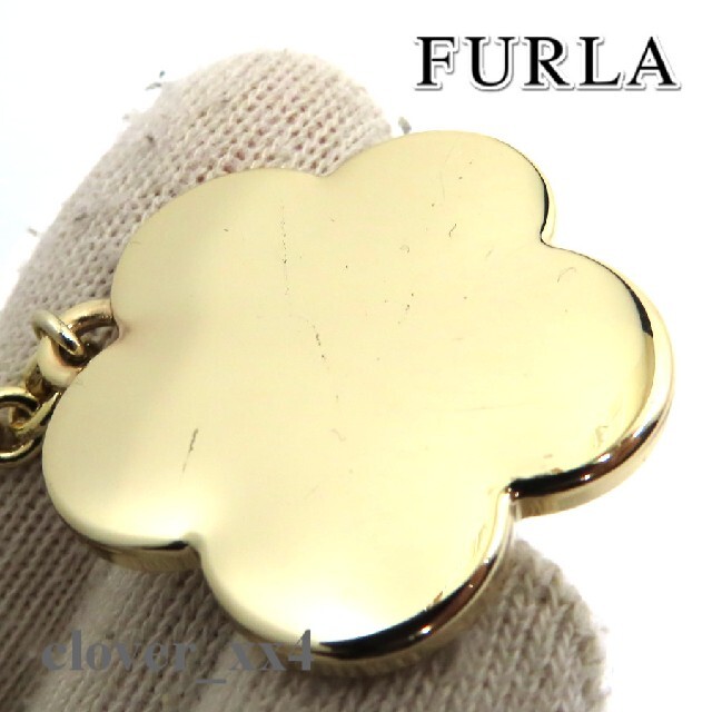 Furla(フルラ)の【美品】 フルラ チャーム キーホルダー バッグ フラワー 花 ゴールド ハンドメイドのファッション小物(バッグチャーム)の商品写真