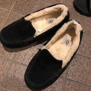 アグ(UGG)のkomachi様　UGG アンスレー　モカシン　スリッポン　ブラック　26.5㎝(スリッポン/モカシン)