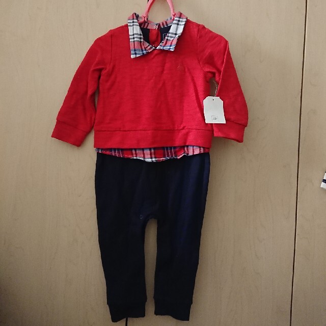 babyGAP(ベビーギャップ)の新品　GAP　80　カバーオール　襟　babyGAP キッズ/ベビー/マタニティのベビー服(~85cm)(セレモニードレス/スーツ)の商品写真