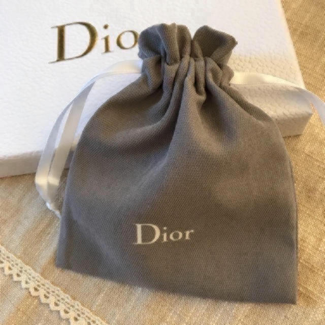 Dior(ディオール)のDior【新品未使用】ノベルティ　ミニ巾着ポーチ レディースのファッション小物(ポーチ)の商品写真