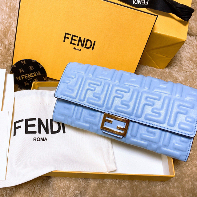 新品未使用 FENDI 長財布 完売品